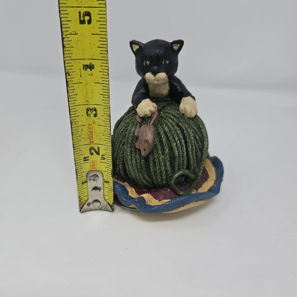 Vintage‎ Cat Playing With Yarn Music,Spinning Figurine